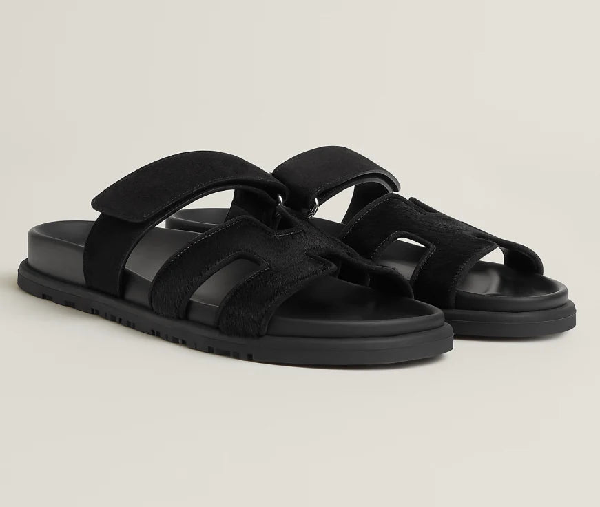 Noir Strap Sandal
