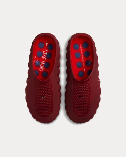 Nike Mind 001 Mule – Rojo Oscuro / Negro
